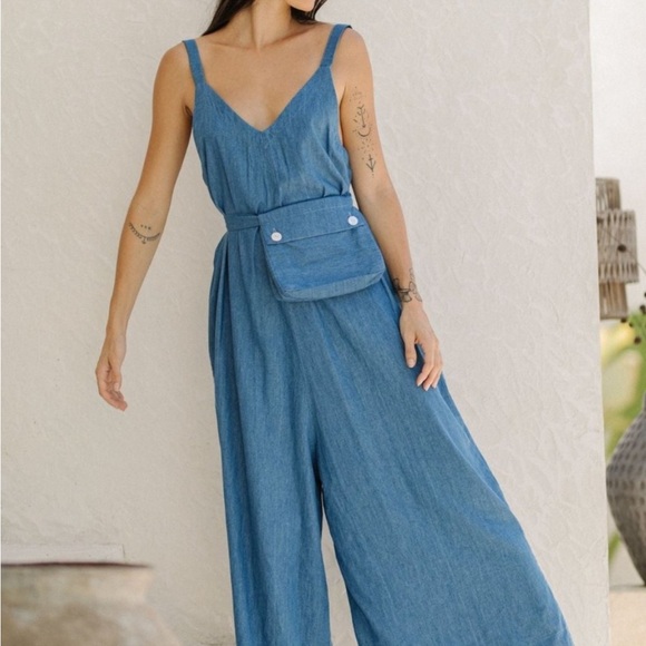 Myrah Penaloza Jumpsuit - Picture 8 of 9
